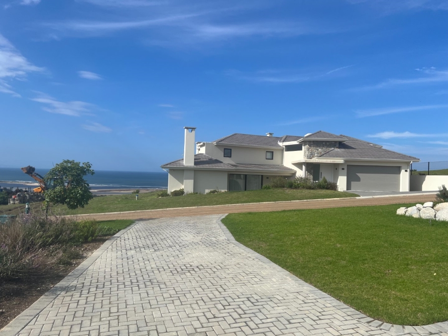 5 Bedroom Property for Sale in Baron View Western Cape